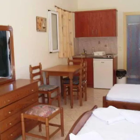Apartment Ourania *
